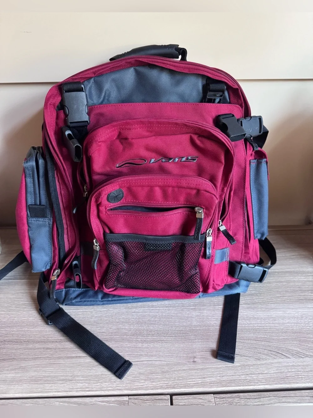 Vintage Vans Men's Red and Blue Multi-Pocket Backpack
